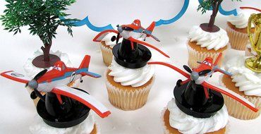 PLANES ~ Dusty Crophopper ~ 12 Piece Birthday CUPCAKE Topper Set Featuring 6 Dusty Crophopper Figures and Decorative... N8