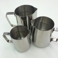 33 oz Stainless Steel Frothing Pitcher with Graduated Interior Markings N6