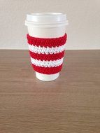 Crochet cup cozy, coffee cup sleeve, reusable coffee sleeve, coffee cup cozy in red and white strips, candy cane... N2