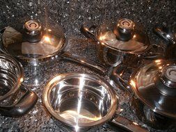 SwissAMCmade Cookware Pot Set Chef Pan 12 Piece Paella Saladmaster Casserole Cooking Retail $ 2199,= Waterless... N2