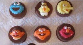 Sesame Friends Faces Chocolate Candy Lollipop Mold N3