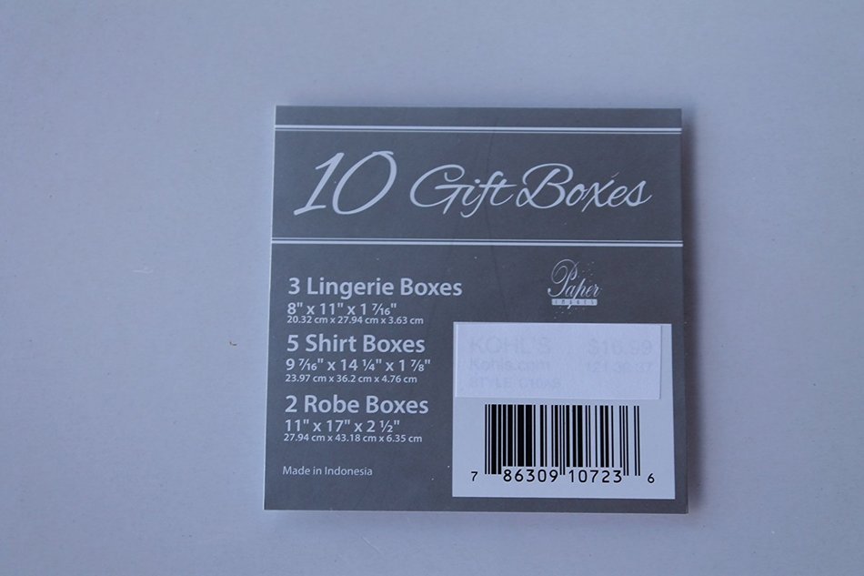 White Gift Boxes and Tissue Paper Wrapping Set N2