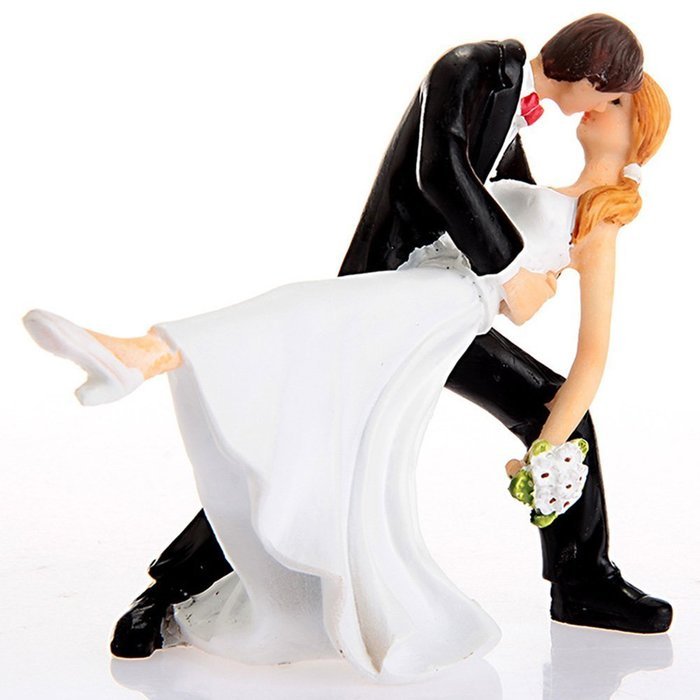 Lingstar A Romantic Dip Dancing Bride and Groom Couple Figurine Cakes ...