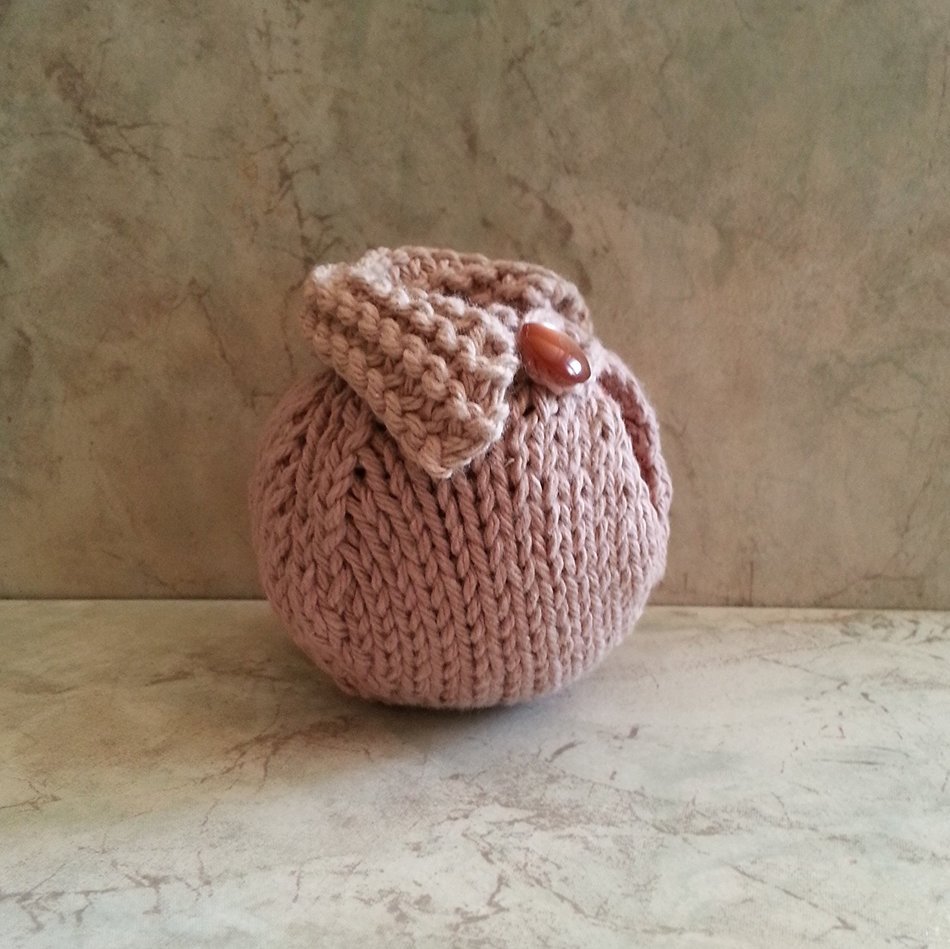 Apple Cozy Hand Knit Cotton 15mm round Button Camel N3