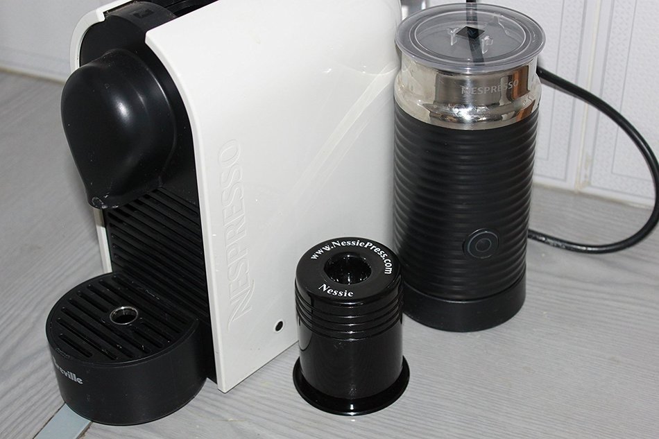 Naspresso Coffee capsule hand held cycler aka Nessie R. Stretto Black in Color (Black) N2