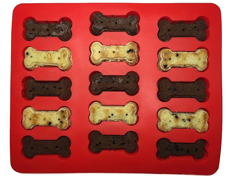 Win&Co Puppy Paws & Bones Silicone Baking Molds-Pan-Ice Trays Set of 2 N4
