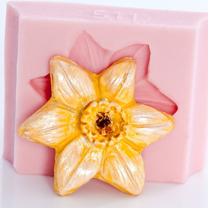 Daffodil Flower Silicone Mold Food Safe Fondant, Chocolate, Candy, Resin, Polymer Clay, Jewelry, Craft Mold. Flexible... N3