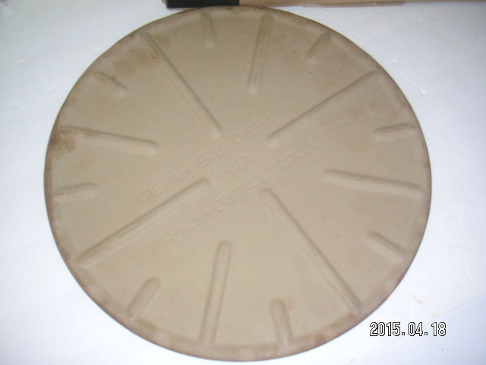 Pampered Chef 15" Large Flat Pizza Stoneware