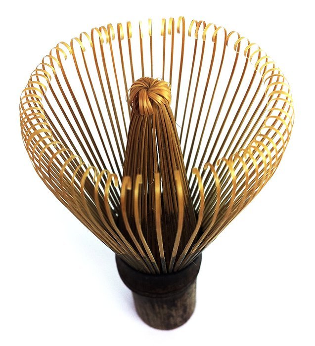 HARU MATCHA - MADE IN JAPAN- KUROCHIKU Black Bamboo Chasen - Handcarved Matcha Greentea Whisk (80 Prongs) N2
