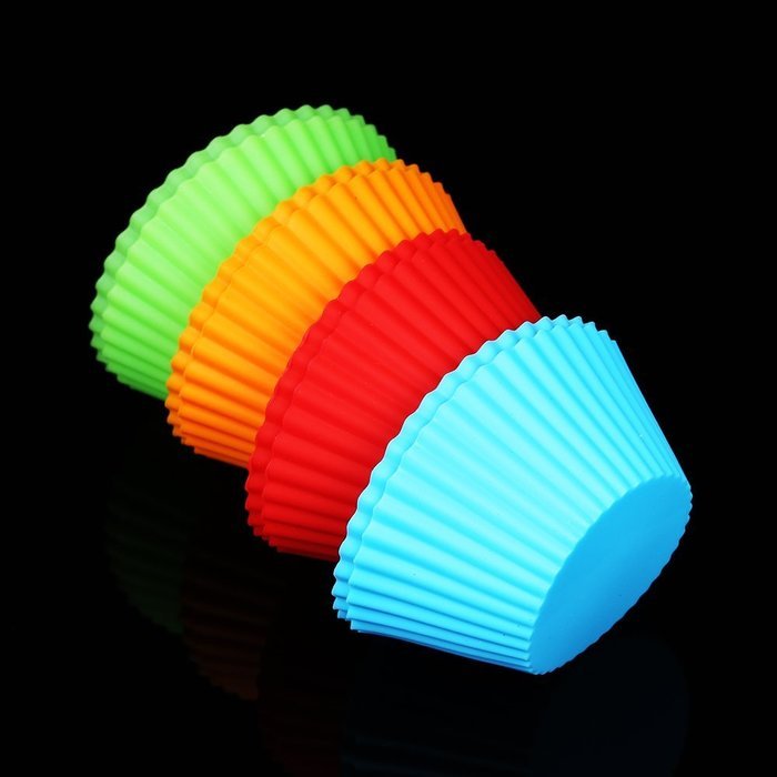 MassMall&reg; Set of 12 Coloured Silicone Cupcake / Muffin Cases 2.8" N6