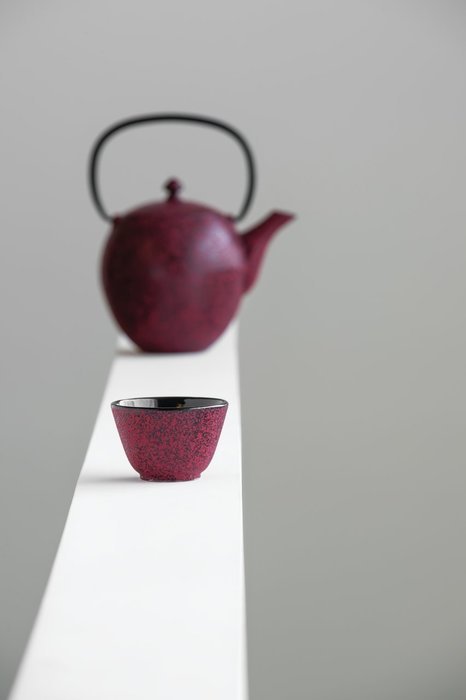 BergHOFF Studio Cast Iron Teapot, Red N6