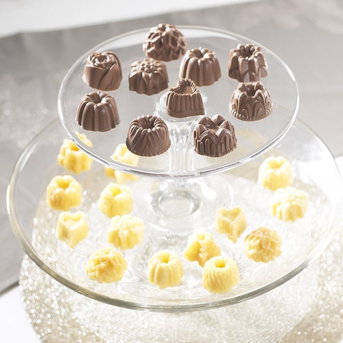 Nordic Ware 59402 Commercial Series Tea Cake & Candies Mold Pan N3