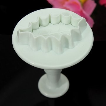 3 Holy Leaf Fondant Cake Bread Decorating Sugarcraft Mold Cookie Plunger Cutters Mould DIY Tools N2