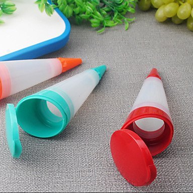 Y&XL&H Piping Rob Suit with 3 Icing Pipings Food Safe Silicone Material Random Colors N6
