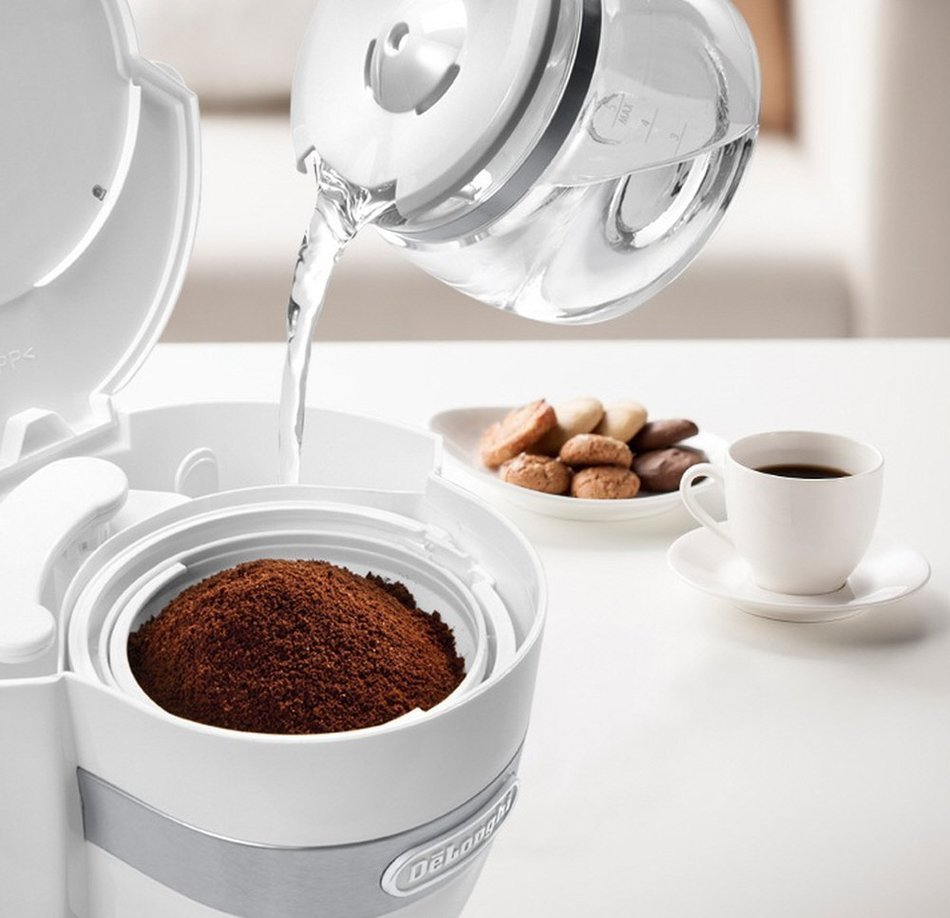 Delonghi Mini Drip Coffee Maker 5-Cup 0.65L ICM14011 (White) N3