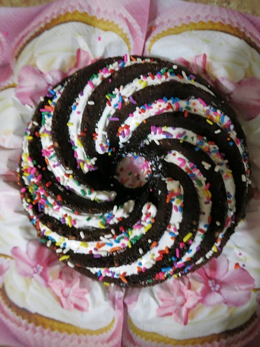 Elbee BPA Free Silicone Spiral Bundt Cake Pan N5