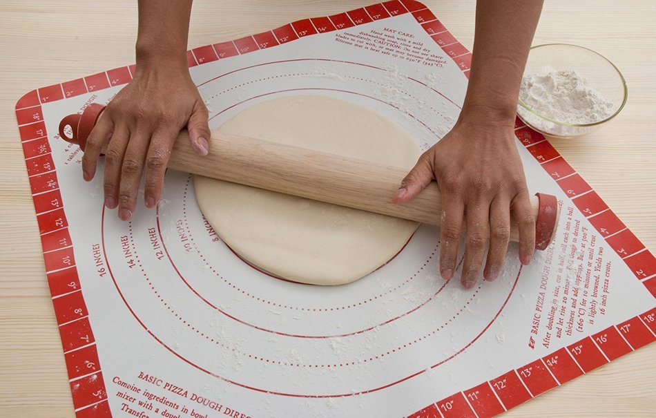 Pizzacraft PC0412 Wood Rolling Pin with Silicone Dough Rings N4