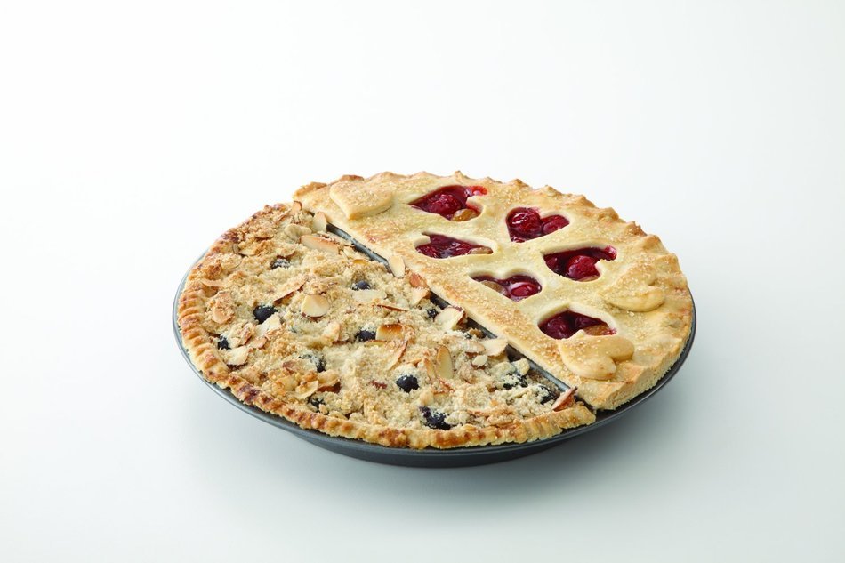 Chicago Metallic Non-Stick 9-Inch Split Decision Pie Pan N3