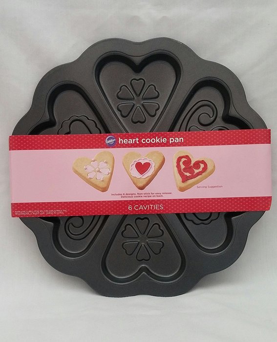 Wilton 6 Cavity Designer Heart Scalloped Cookie Pan N5