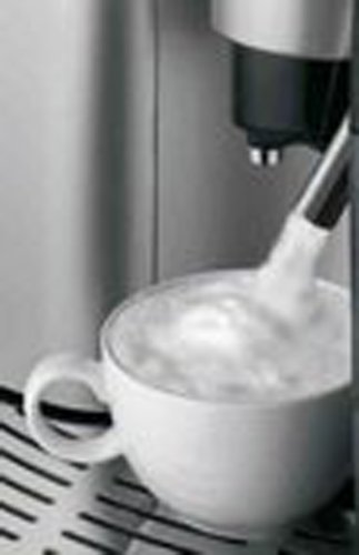 DeLonghi ESAM3500.N Magnifica Digital Super-Automatic Espresso/Coffee Machine N4
