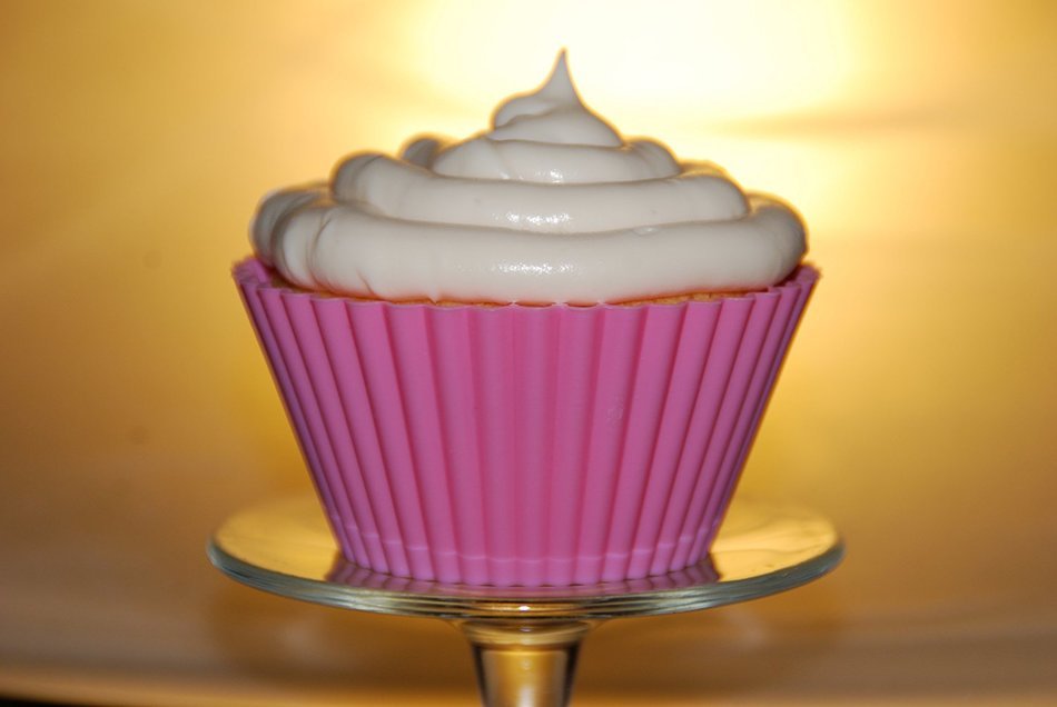 Bakers Delight: Silicone Baking Cups N2