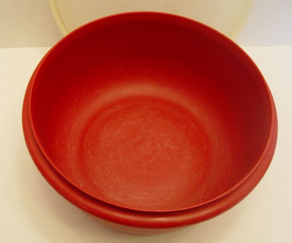 Vintage Tupperware Red Mixing Bowl 12 Cups #272 N3