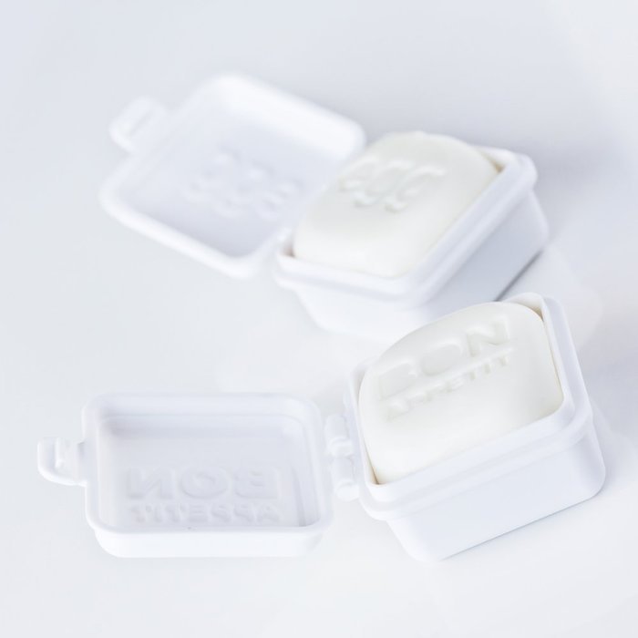Square egg mold monbento - white
