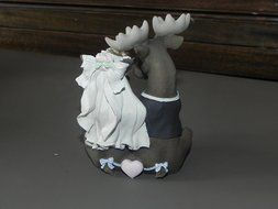 Moose Wedding Cake Topper, Figurine; Love (Hand Painted) N3
