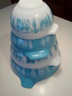 VINTAGE PYREX "AMISH BUTTERPRINT" BOWLS N2