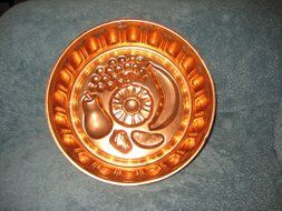 Vintage Coppertone Copper Tone FRUIT PATTERN 10 x 2 1/2 Inch Jell-o Mold / Cake Baking Pan / Wall Plaque