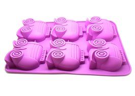YOFAN Silicone Mini Muffin Pan , Non-toxic Cupcakes , 15 Pigs Shapes , Non-stick, Bpa-free Food Grade Silicon... N9