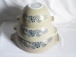 SET OF 3 - Vintage 1970's Pyrex HOMESTEAD Beige &amp; Blue Cinderella Mixing Batter Nesting Bowl - 1 1/2 Pint, 1 1...