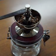 Hario CMHN-4 Ceramic Coffee Mill Canister N2