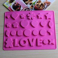 Y&XL&H Bakeware Silicone LOVE Baking Molds for Chocolate (Random Colors) N2