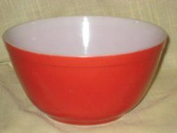 Vintage 1960's Pyrex " RED " 1 1/4 Quart Mixing Batter Nesting Bowl
