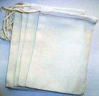 100 6x8 Cotton Muslin Bags (Red Hem)