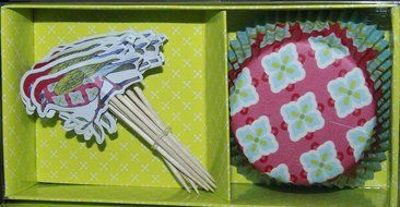 Cupcake Liners Set of 13, with Matching Bird Toothpicks