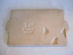 1992 The Pampered Chef GINGERBREAD HOUSE Baking Mold N2