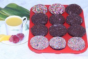 Cheff 12 Cup Muffin Bake Pan Silicon Cupcake Mold (12 Cup &amp; 24 Cup) N3