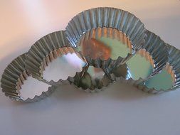 Mini Quiche dishes, set of 6- Patisserie Francaise N3