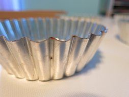 Mini Quiche dishes, set of 6- Patisserie Francaise N4