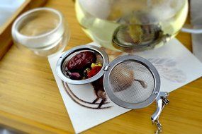 Tea Infuser PER-IHOME Set of 6 Stainless Steel Mesh Tea Filter - Perfect Strainer for Loose Leaf Tea N6