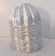 7 Original Jell-o 1930's Single Serve Fluted Vintage Tin Ware Molds 3 " wide and 2 3/4 " deep N5