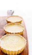 Webake 6-Cavity Cake Mold for Homemade Tart, Bundt, Cheesecake, Pudding, Jello, and More N5