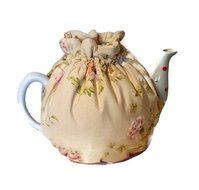 Teapot Cozy with Pink and White Roses on Tan for a 5-8 cup teapot #305 N2