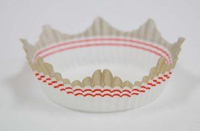 Cupcake Creations Jumbo Crown Muffin Top Cups, 25-Count N2