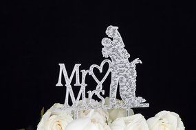 LOVENJOY with Gift Box Sparkling Mr and Mrs Monogram Bride Groom Silhouette Wedding Cake Topper (6-inch, Silver... N8
