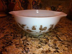 Vintage 1960's Pyrex Cinderella - Mixing Batter Bowl - Early American Americana - 2 1/2 Quart #443