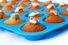Silicone Mini Muffin &amp; Cupcake Pan - 24 Cups Pink Mold &amp; Baking Tray- Reusable, Non-Stick Bakeware - Heat Resistant... N11