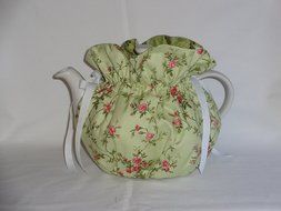 Pretty Poppies on Green 6 Cup Reversible Tea Pot Cozy